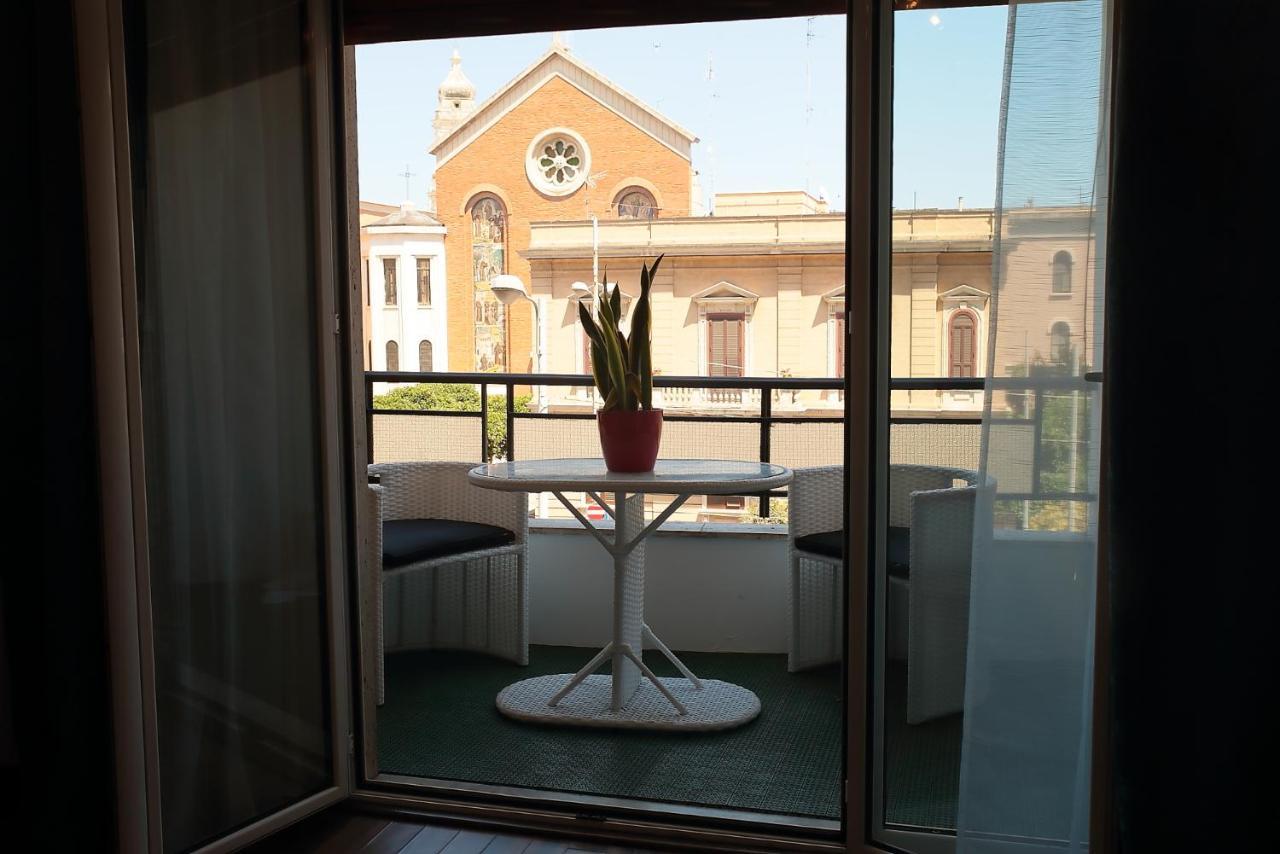 Savoia International_Lt_Bari Stazione Hotel Exterior photo